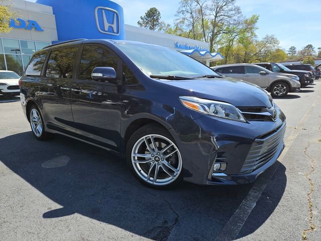 Used 2018 Toyota Sienna Limited Premium image 5