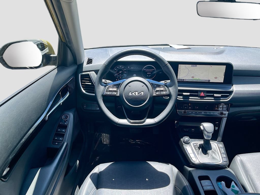 Used 2024 Kia Seltos SX w/ SX Sunroof Package AWD/4WD image 23