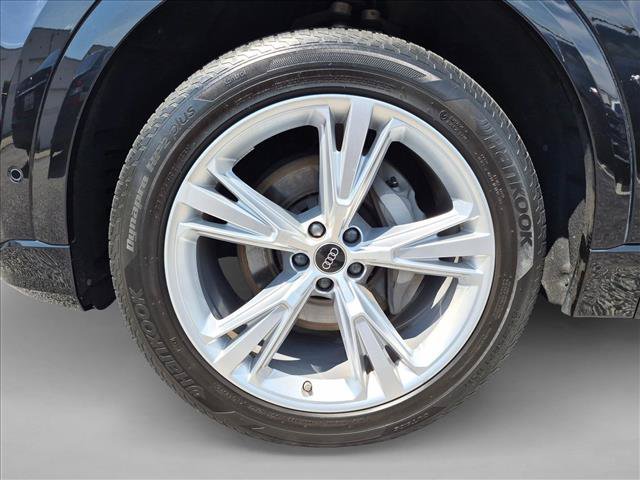 Used 2023 Audi Q8 Premium AWD/4WD image 24
