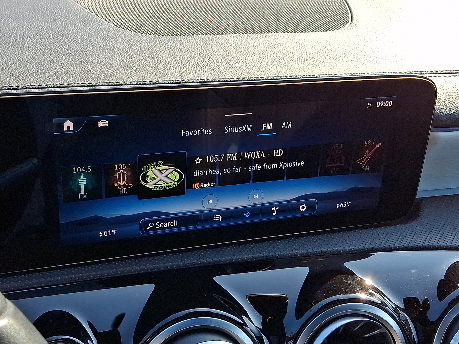 Used 2025 Mercedes-Benz CLA 250 4MATIC image 17