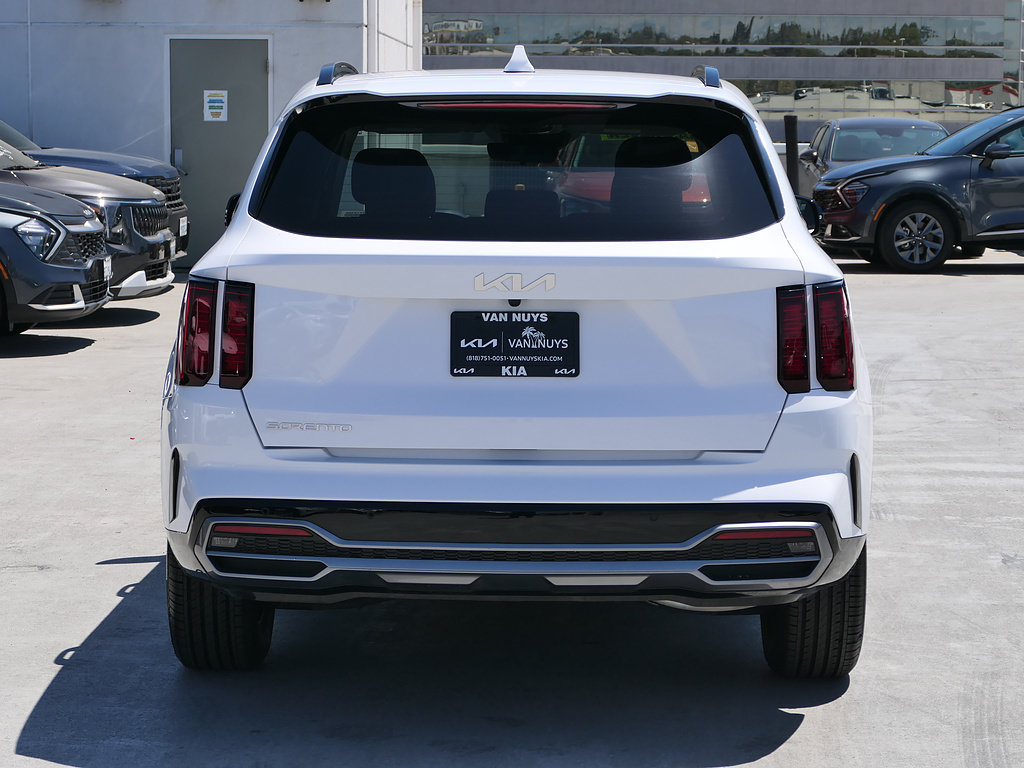 Used 2023 Kia Sorento S w/ Panoramic Sunroof Package FWD image 5