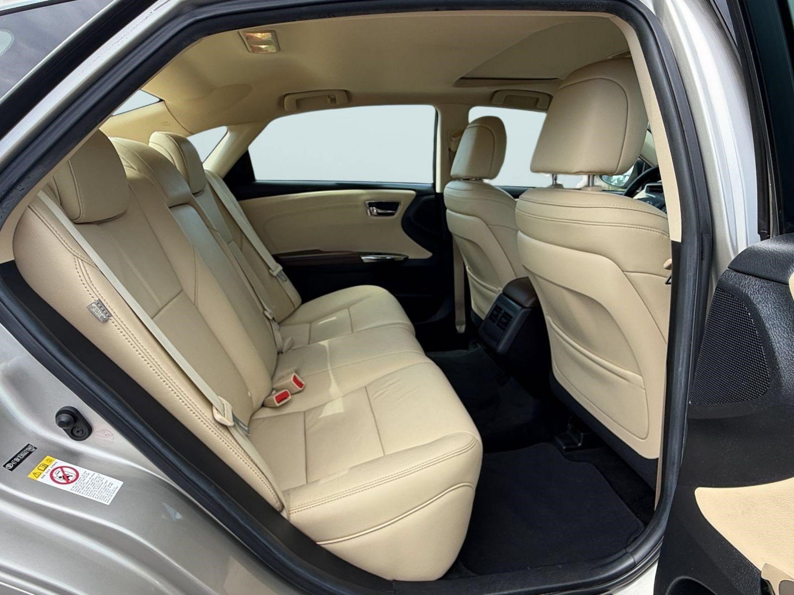 Used 2016 Toyota Avalon Touring FWD image 29
