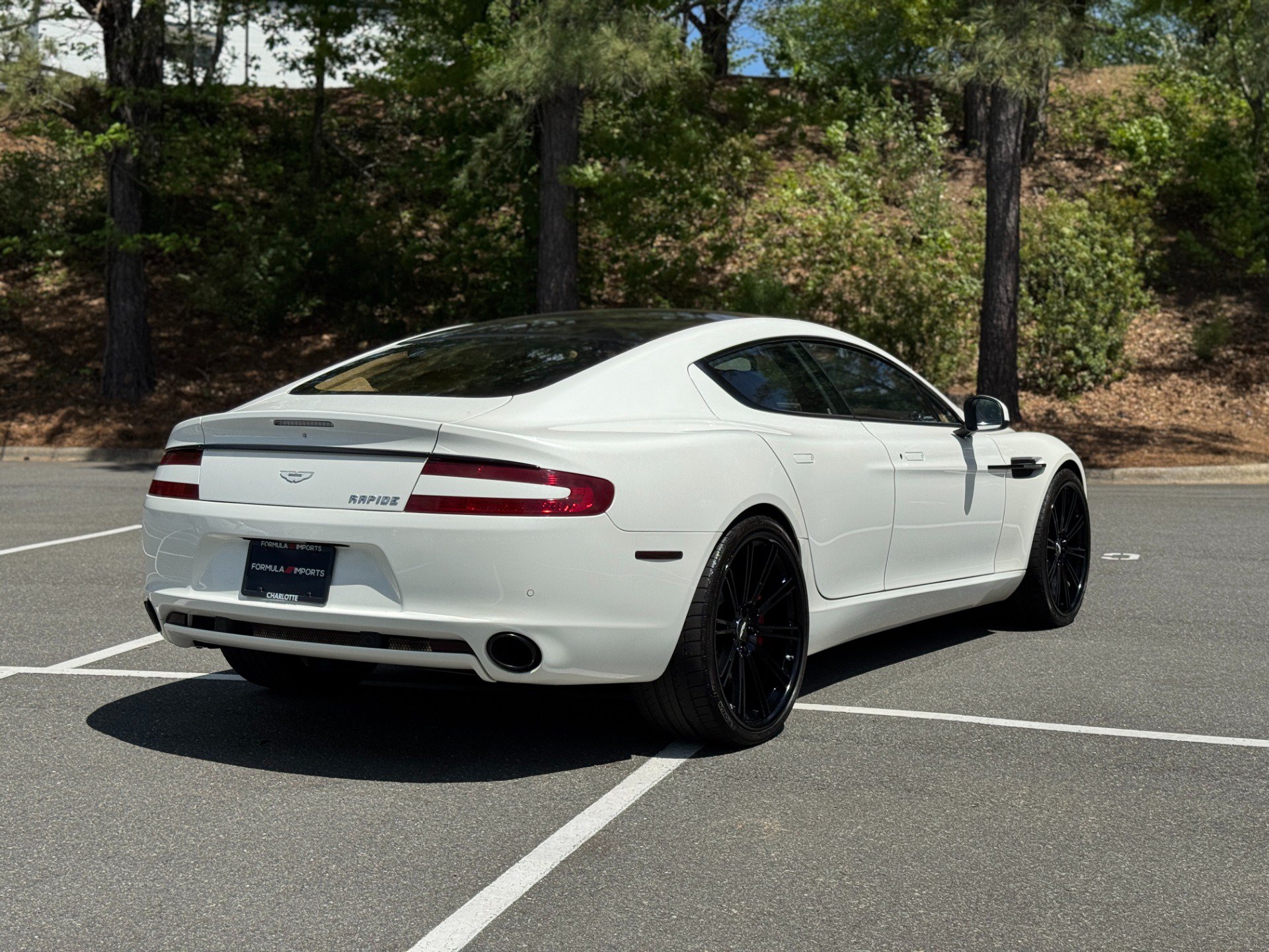 Used 2011 Aston Martin Rapide RWD image 12