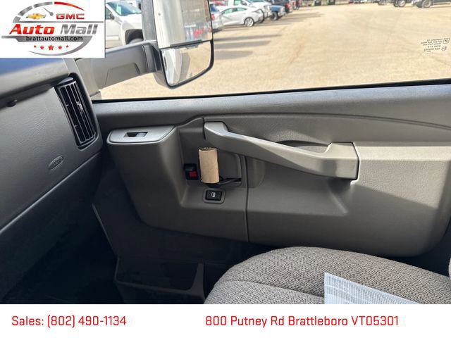 New 2026 GMC Savana 4500 w/ Power Convenience Package RWD image 16