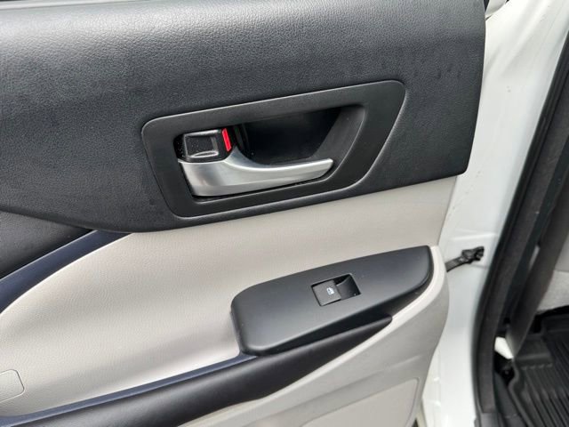 Used 2017 Toyota Highlander XLE image 16