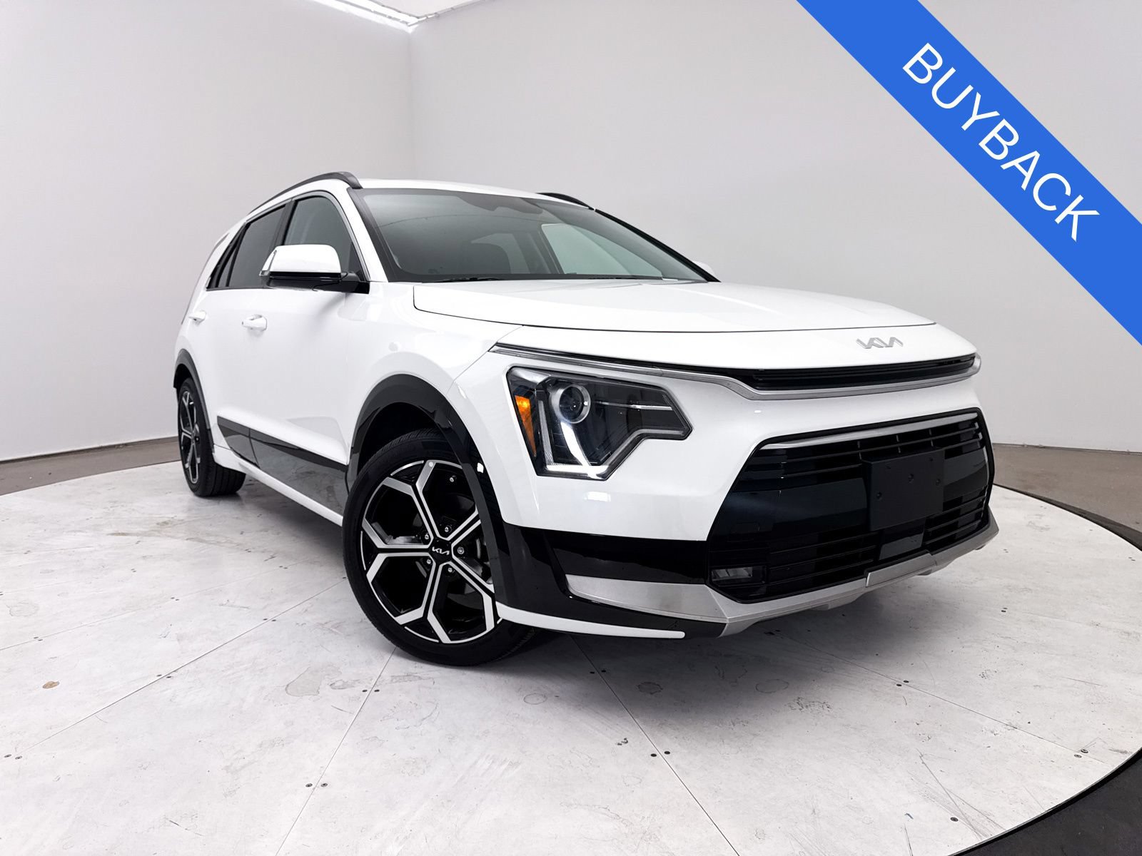 Used 2023 Kia Niro EX Touring FWD image 1