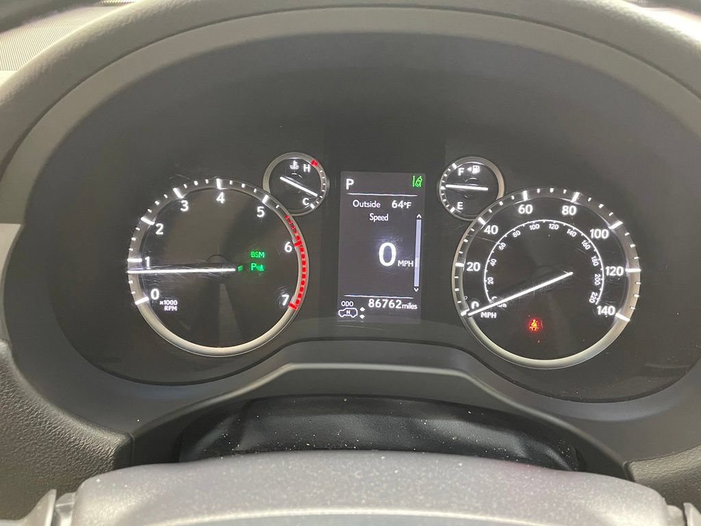 Used 2021 Lexus GX 460 Luxury w/ Sport Design Package AWD/4WD image 30