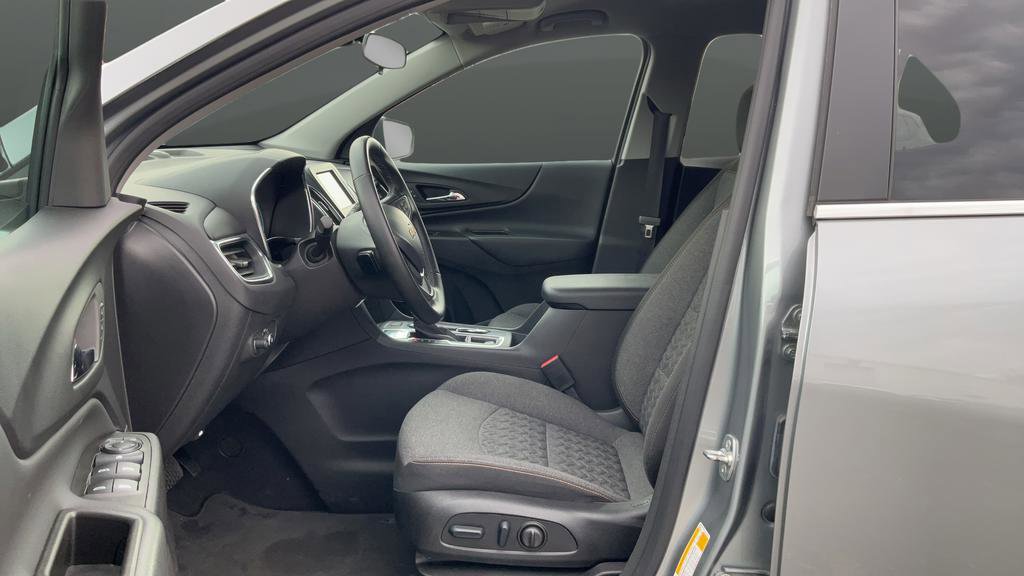 Used 2024 Chevrolet Equinox LT FWD image 25