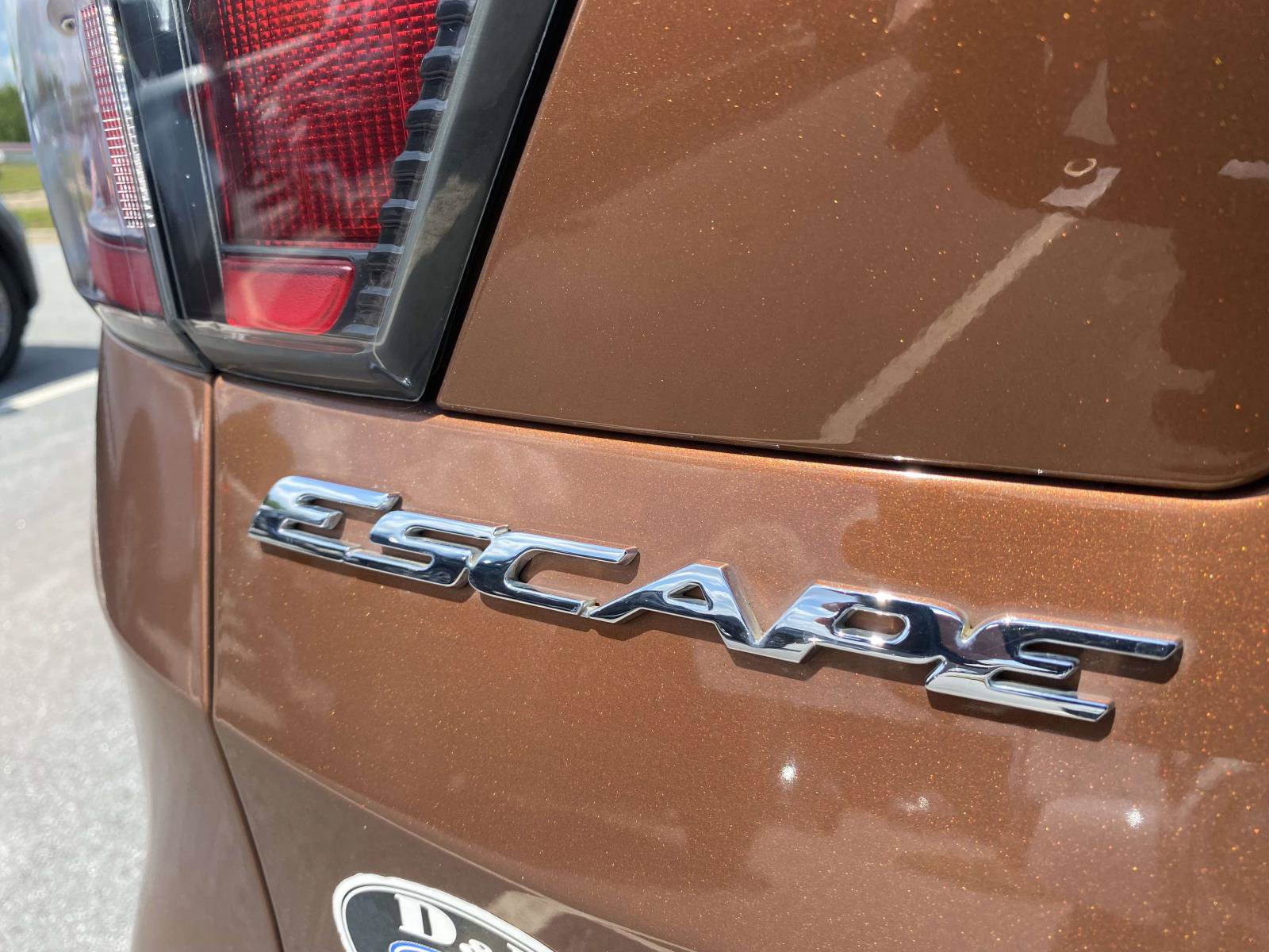 Used 2017 Ford Escape SE FWD image 11