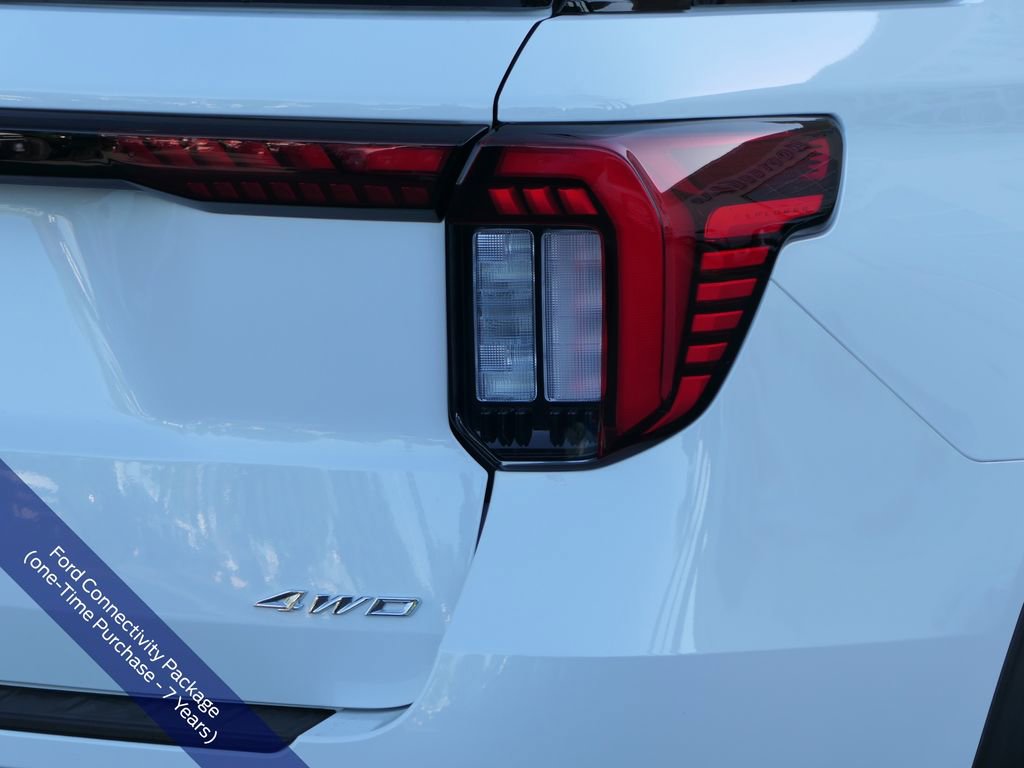 Used 2026 Ford Explorer Active w/ Active Comfort Package image 5