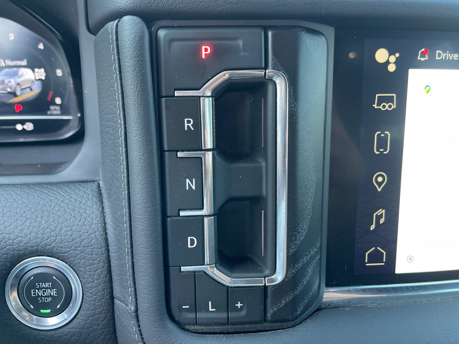 Used 2024 GMC Yukon Denali AWD/4WD image 28