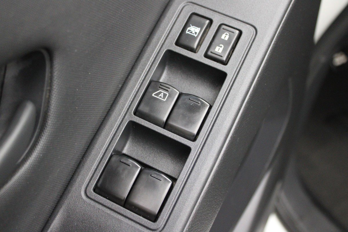 Used 2022 Nissan Frontier S w/ Technology Package AWD/4WD image 15