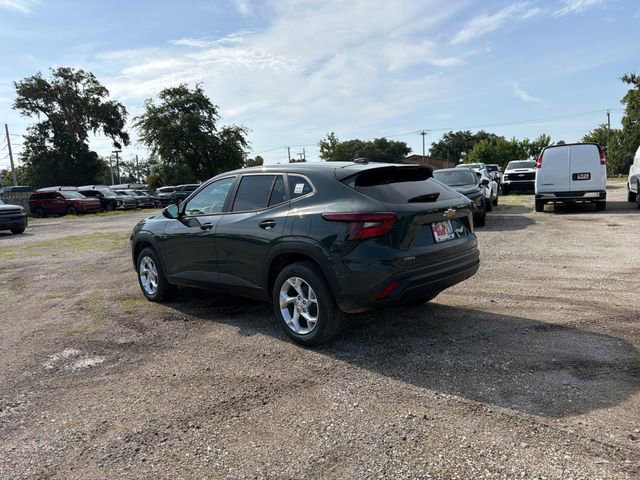New 2026 Chevrolet Trax LS w/ LS Convenience Package FWD image 8