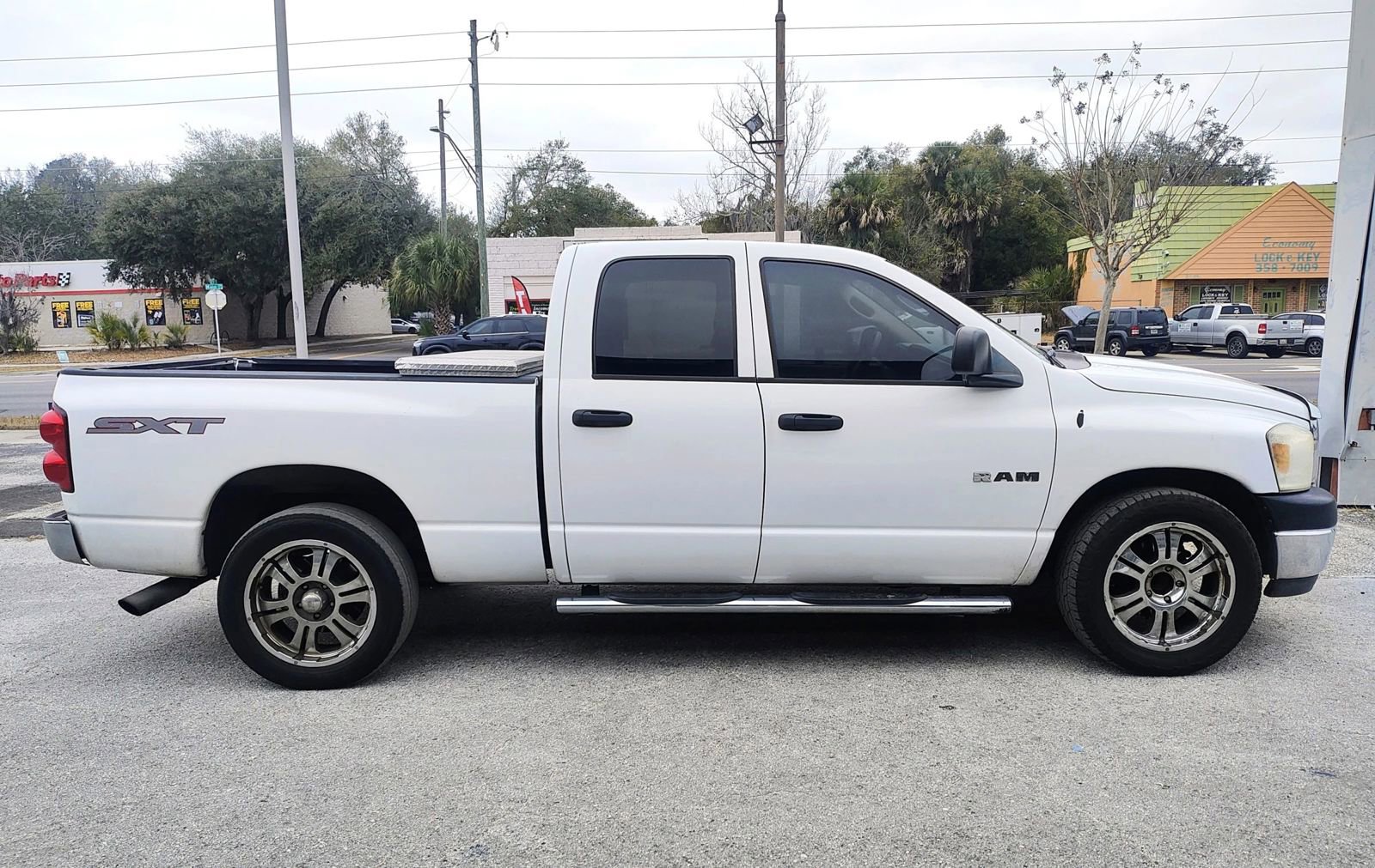 Used 2008 Dodge Ram 1500 Truck ST RWD image 5