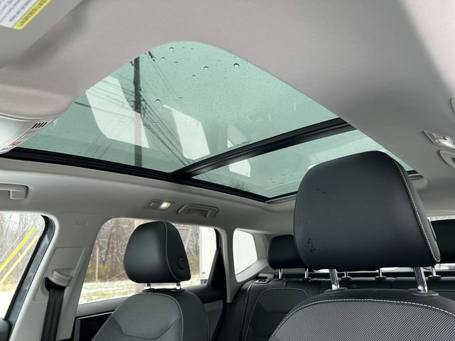 Used 2022 Volkswagen Taos SE image 20