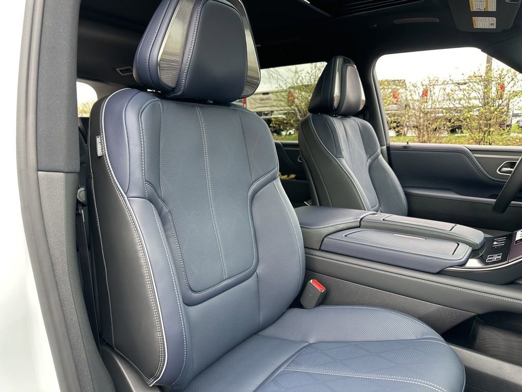 New 2026 INFINITI QX80 4WD w/ Sport Exterior Package image 19