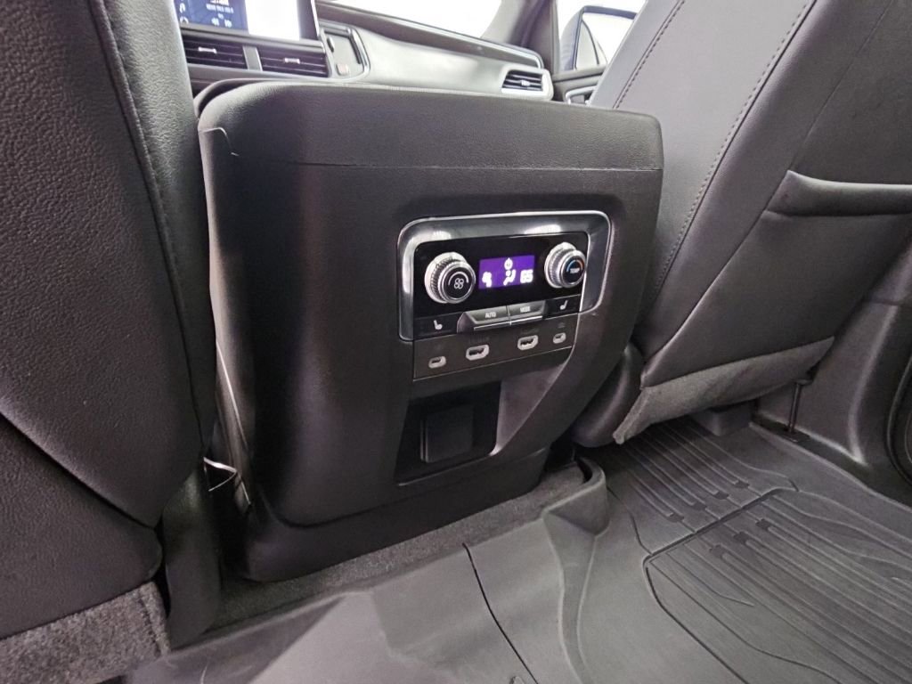Used 2023 GMC Yukon AT4 w/ LPO, Floor Liner Package AWD/4WD image 34
