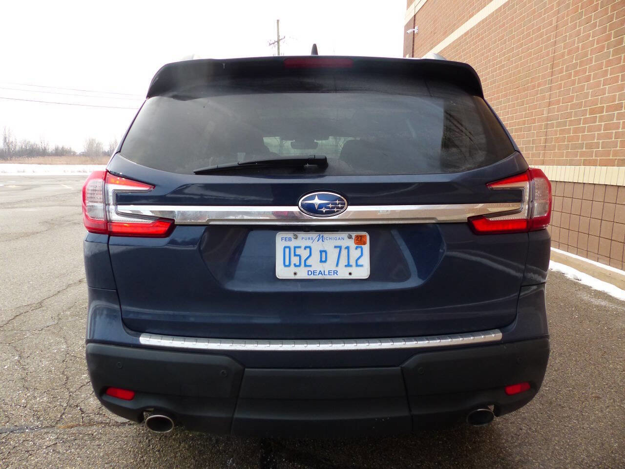 Used 2023 Subaru Ascent Limited w/ Technology Package image 8