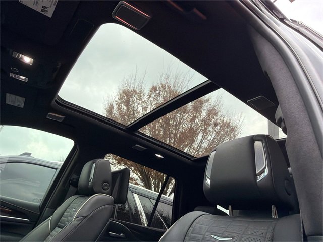 Certified 2024 Cadillac Escalade Sport Platinum w/ LPO, ONYX Package image 34