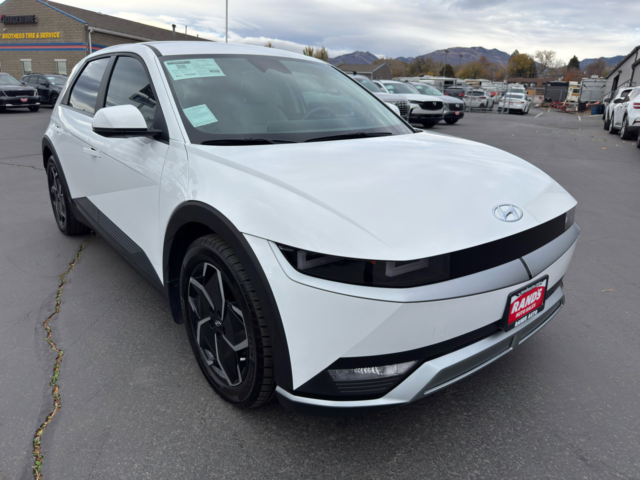 Used 2022 Hyundai Ioniq 5 SE image 2