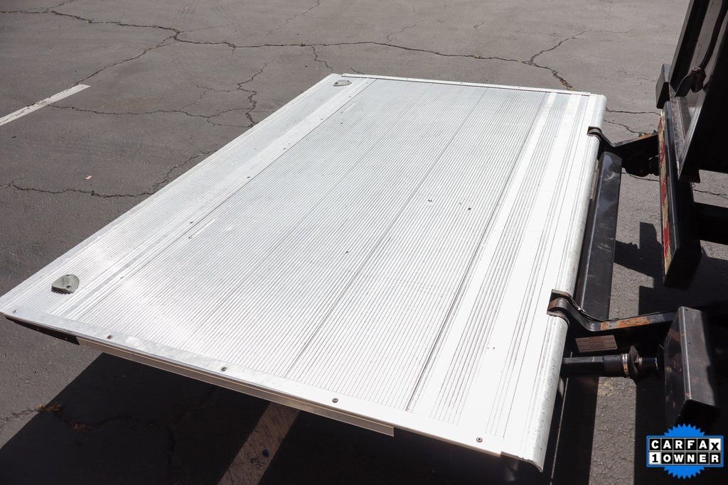 Used 2017 Ford F750 2WD Regular Cab Super Duty image 10