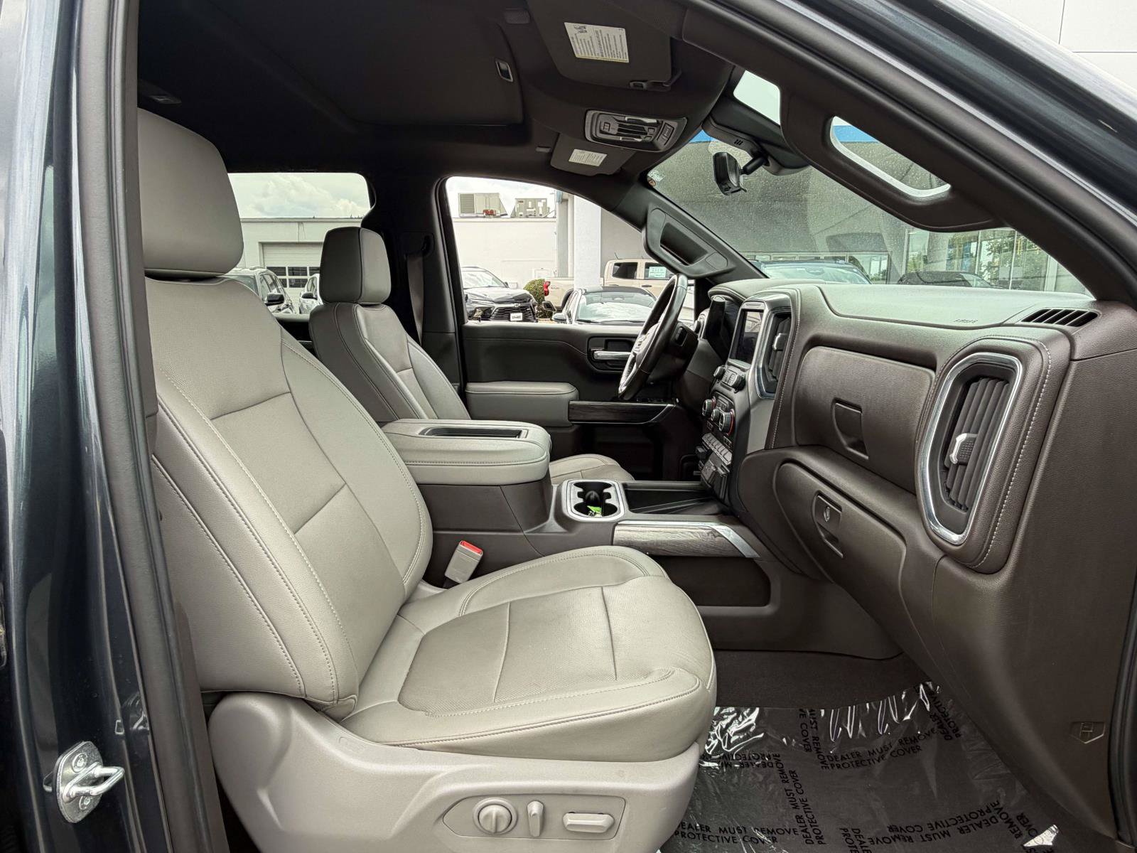 Used 2021 Chevrolet Silverado 1500 LTZ w/ LTZ Premium Package AWD/4WD image 32