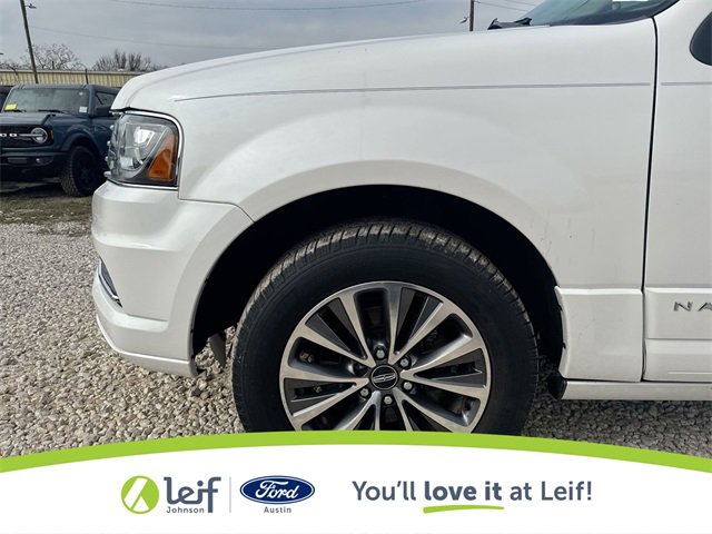 Used 2017 Lincoln Navigator L Select image 23