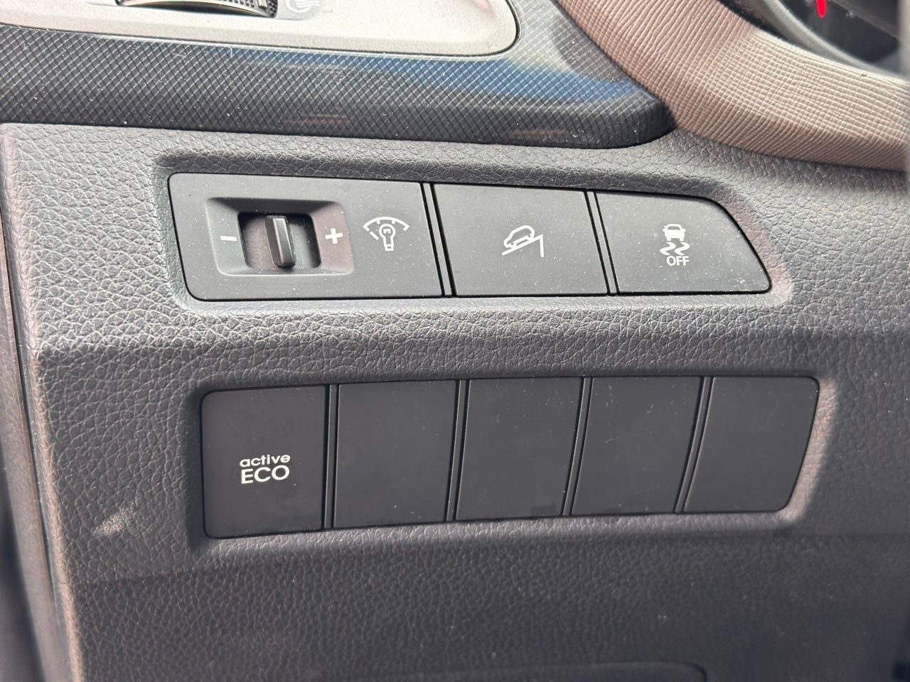 Used 2016 Hyundai Santa Fe Sport image 23