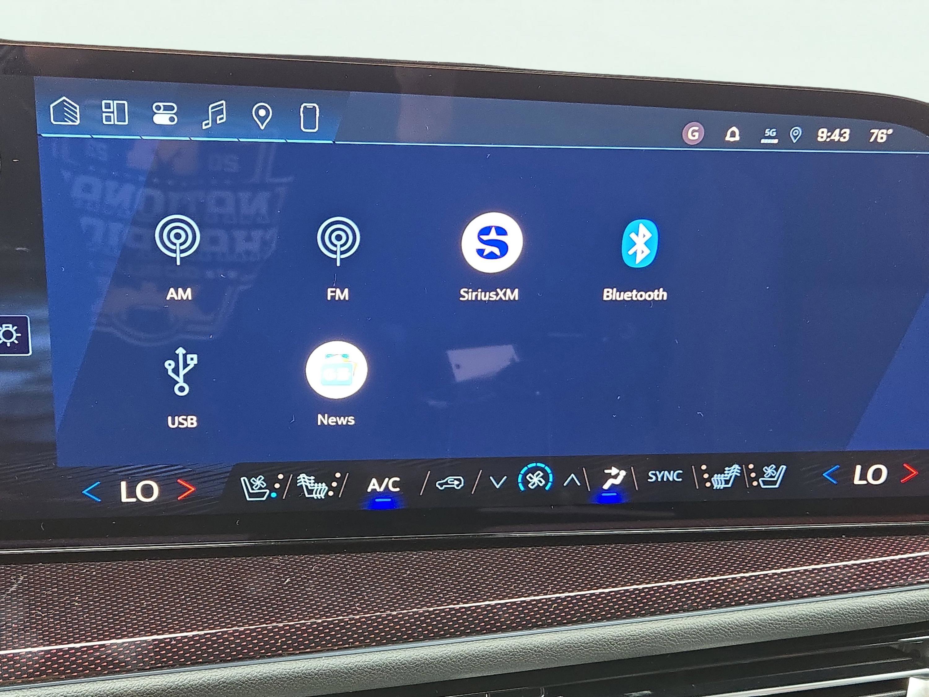 New 2026 Chevrolet Traverse RS image 33