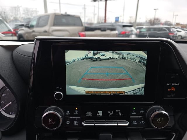Certified 2024 Toyota Highlander LE image 20