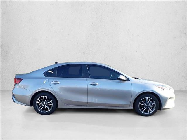 Used 2023 Kia Forte LXS w/ LXS Technology Package FWD image 4