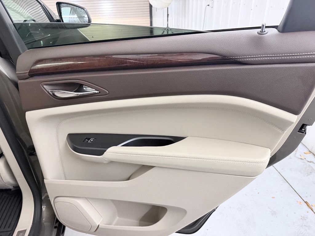Used 2015 Cadillac SRX Premium FWD image 38