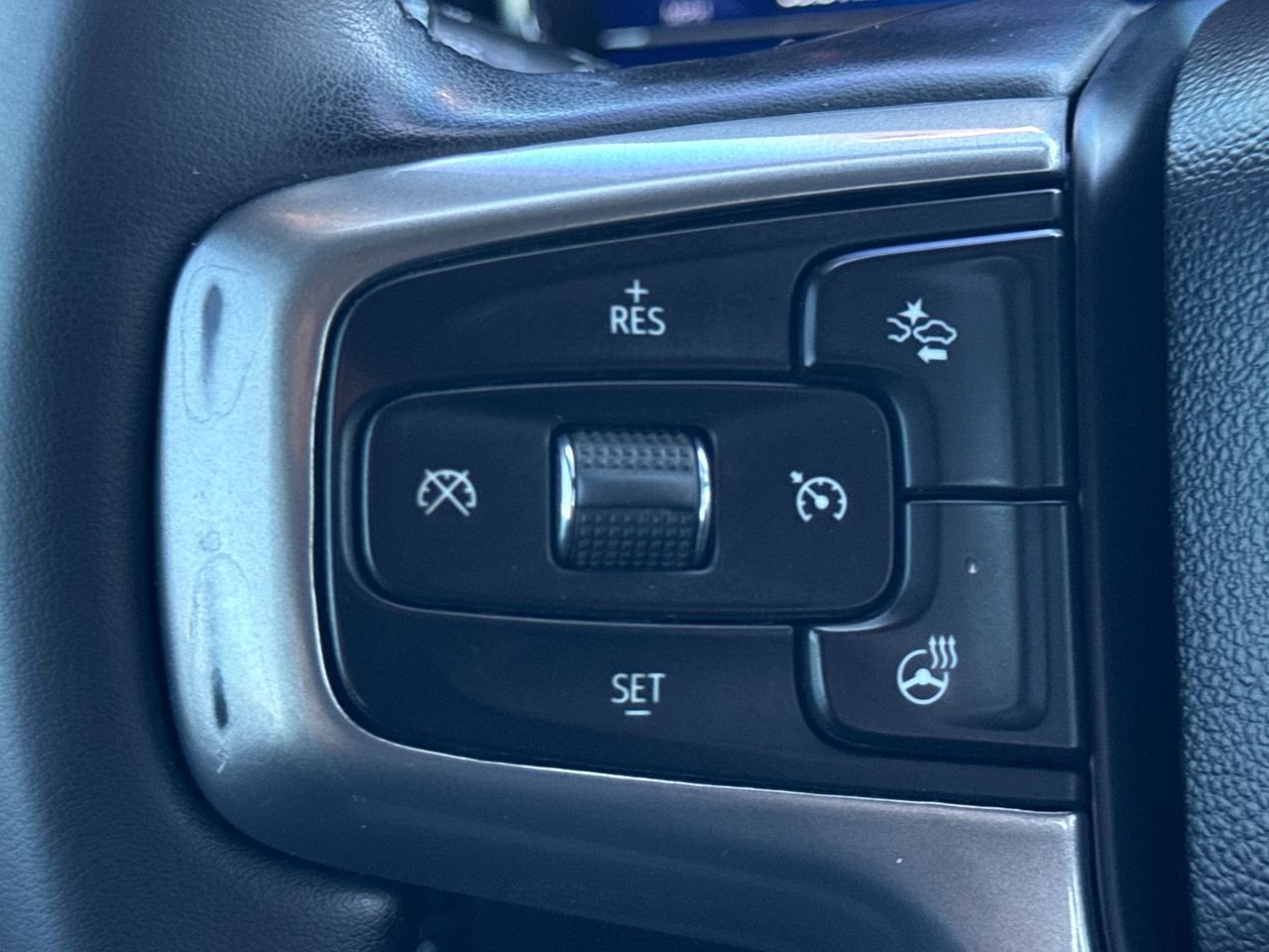 Used 2024 Chevrolet Silverado 3500 LT w/ Convenience Package image 26