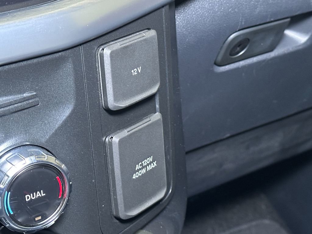 Used 2022 Ford F150 Lariat image 43