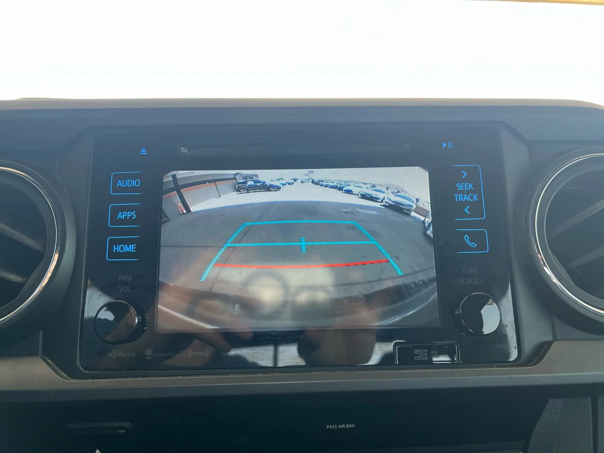 Used 2019 Toyota Tacoma TRD Off-Road image 18
