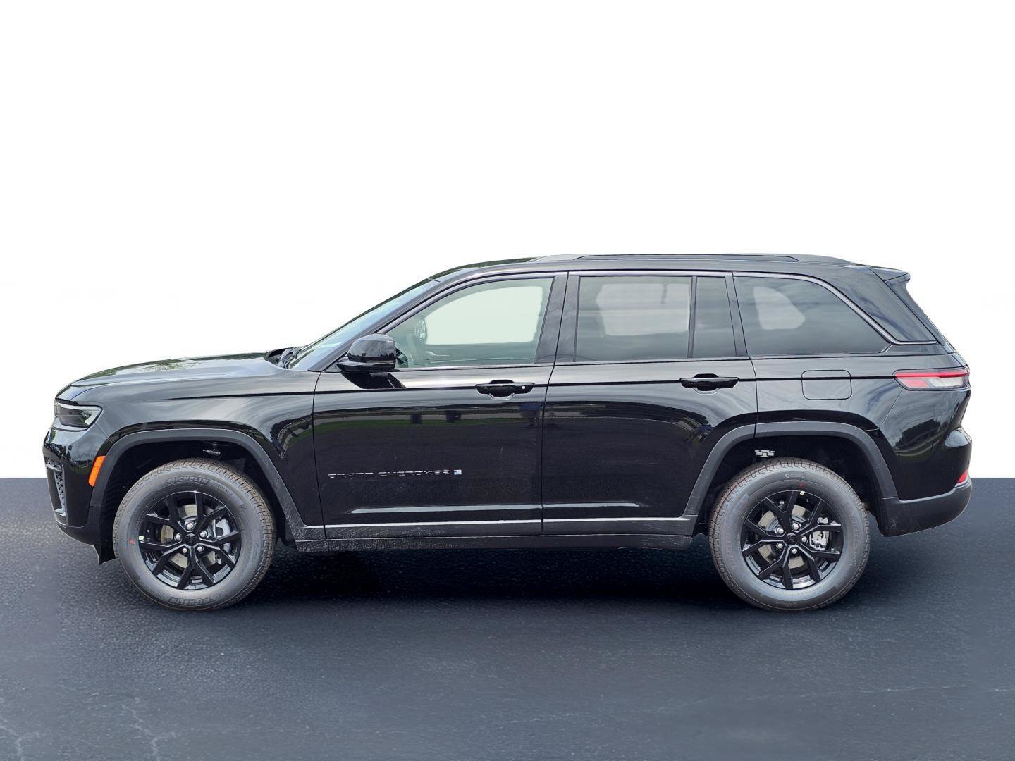 New 2026 Jeep Grand Cherokee Altitude RWD image 13