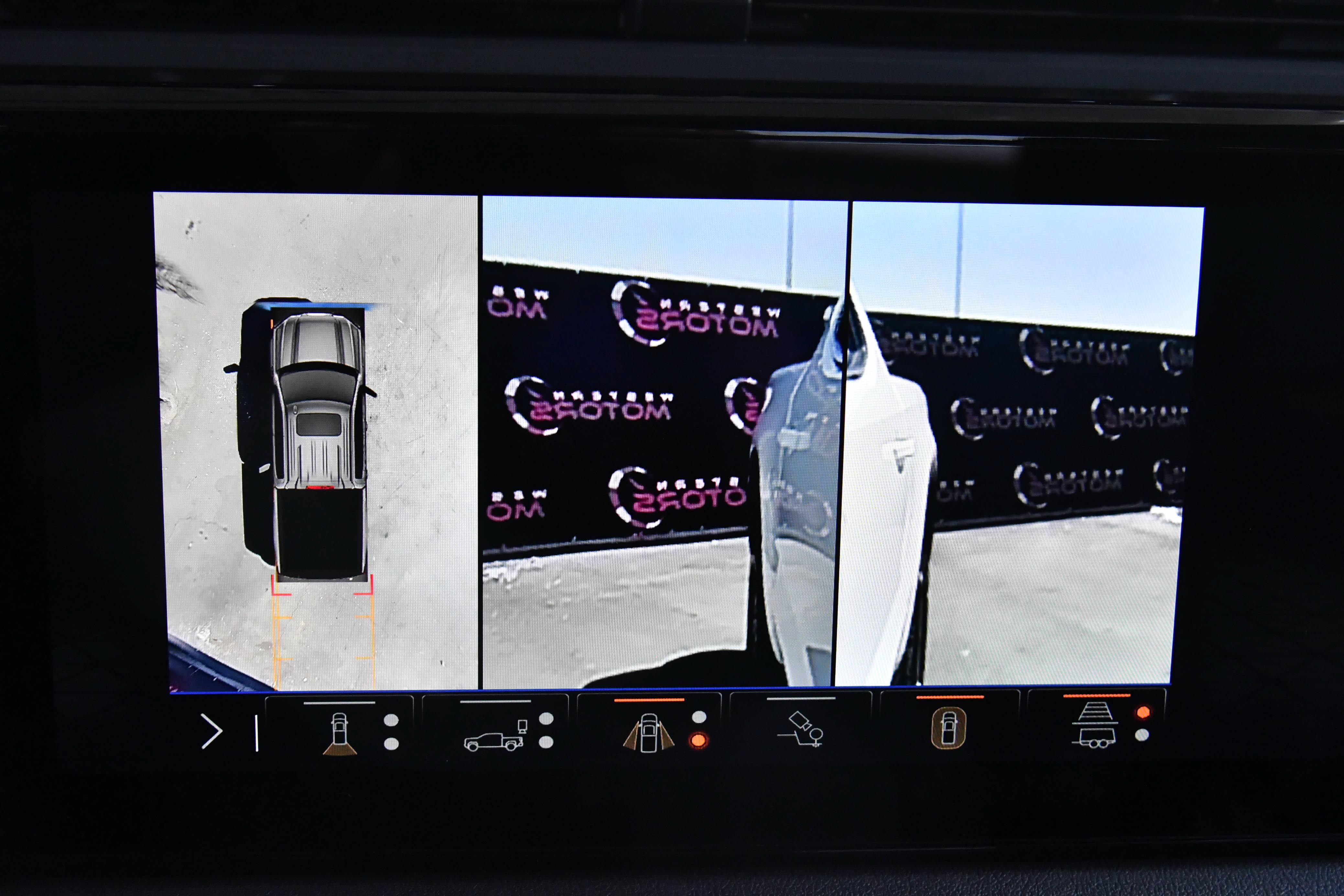 Used 2025 GMC Sierra 1500 AT4 AWD/4WD image 25