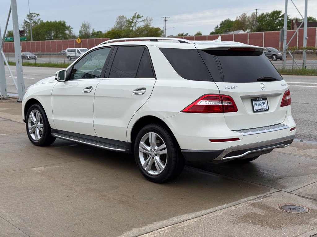 Used 2013 Mercedes-Benz ML 350 BlueTEC 4MATIC image 9