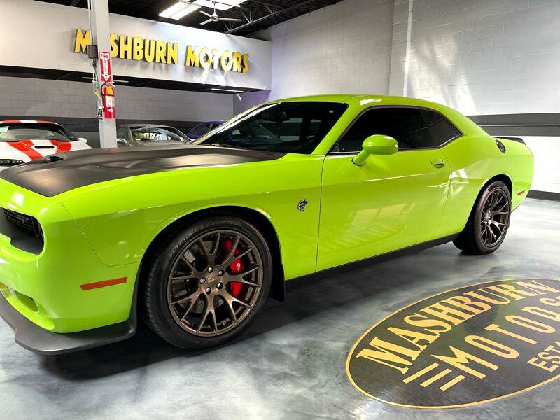Used 2015 Dodge Challenger SRT Hellcat image 2