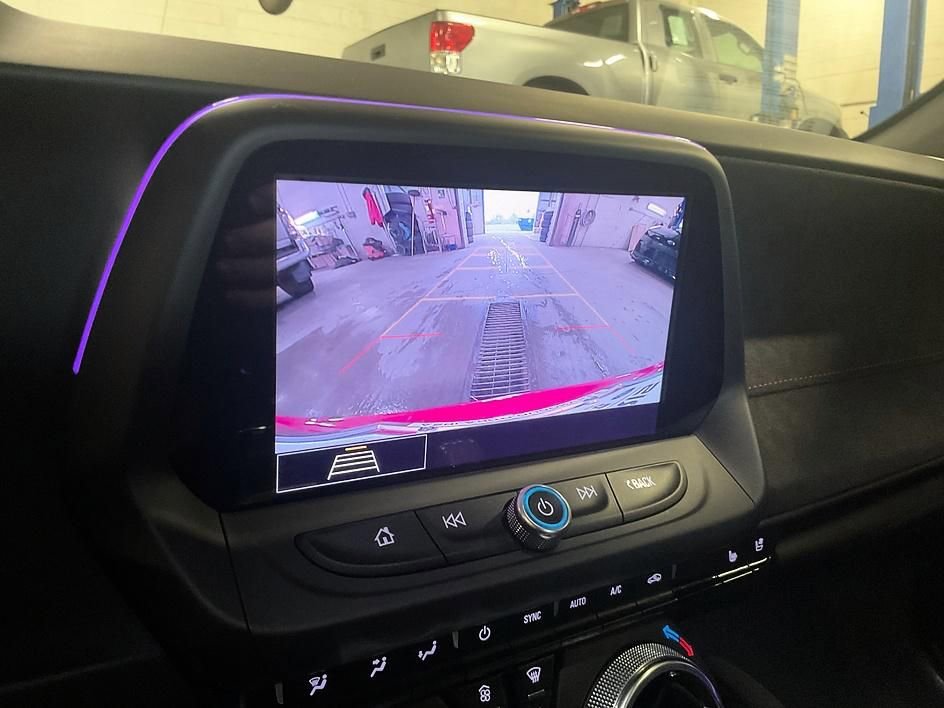 Used 2020 Chevrolet Camaro ZL1 RWD image 5