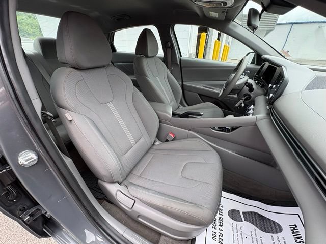 Used 2024 Hyundai Elantra SE FWD image 24