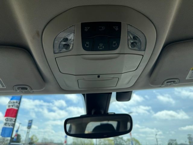 Used 2017 Chrysler Pacifica Touring-L FWD image 26