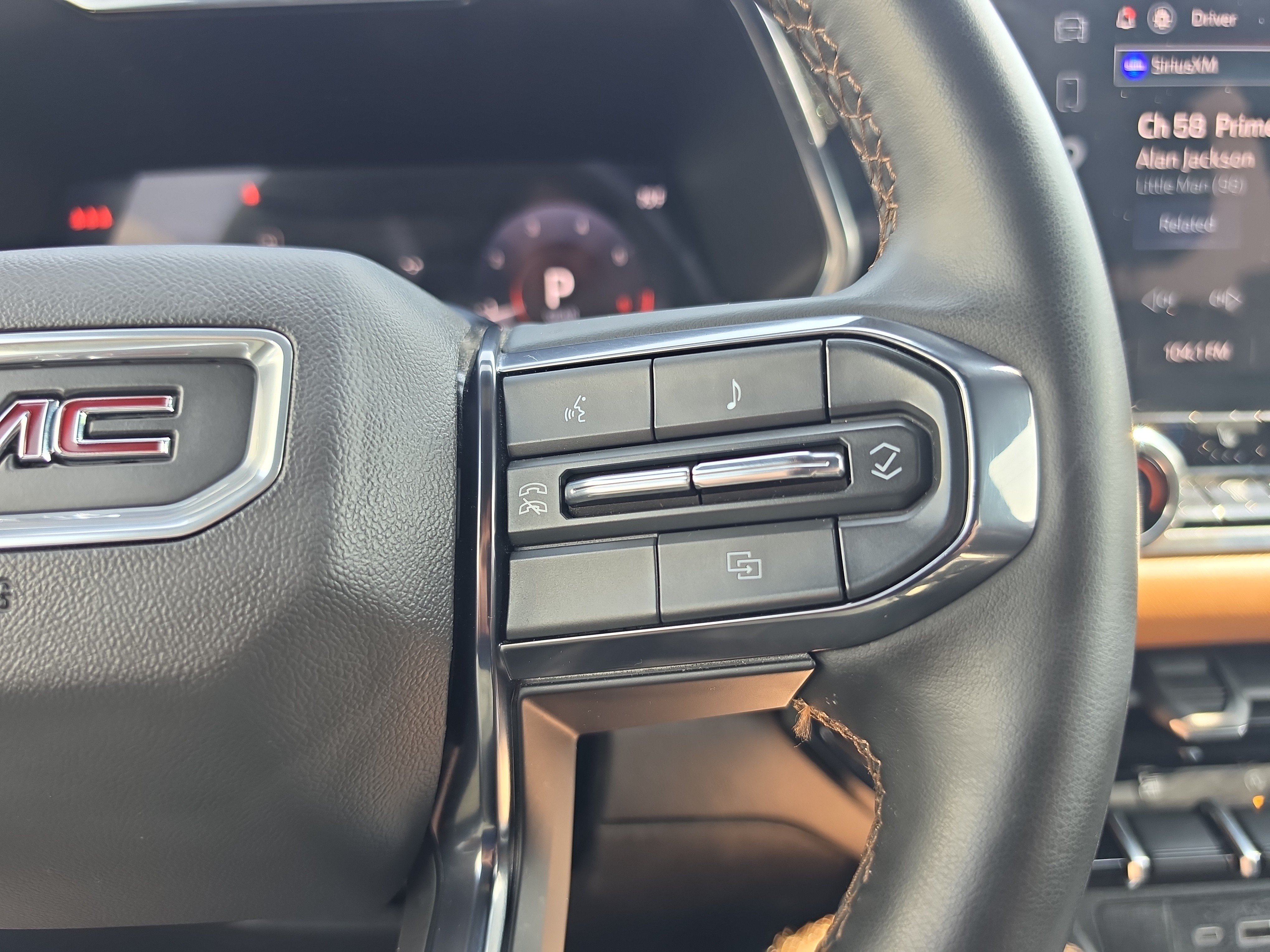 Used 2025 GMC Canyon AT4 AWD/4WD image 22