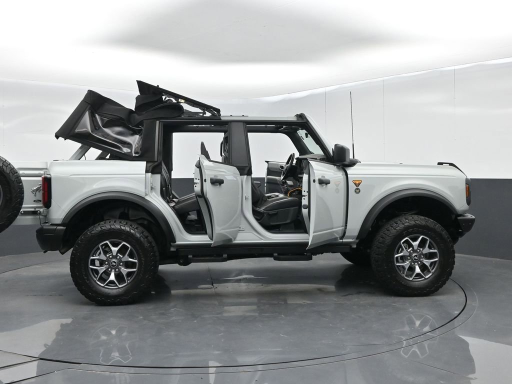Used 2021 Ford Bronco Badlands image 70