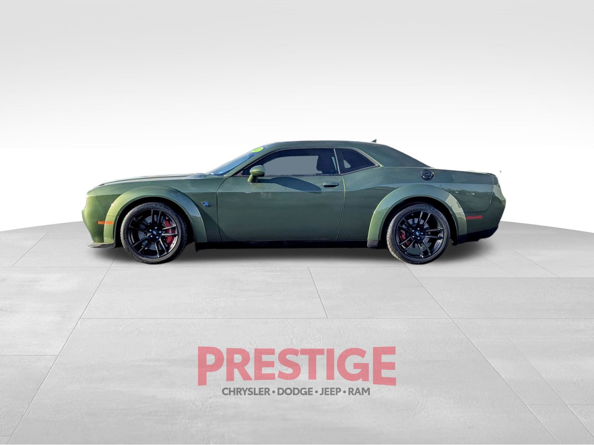 Used 2021 Dodge Challenger R/T Scat Pack RWD image 12