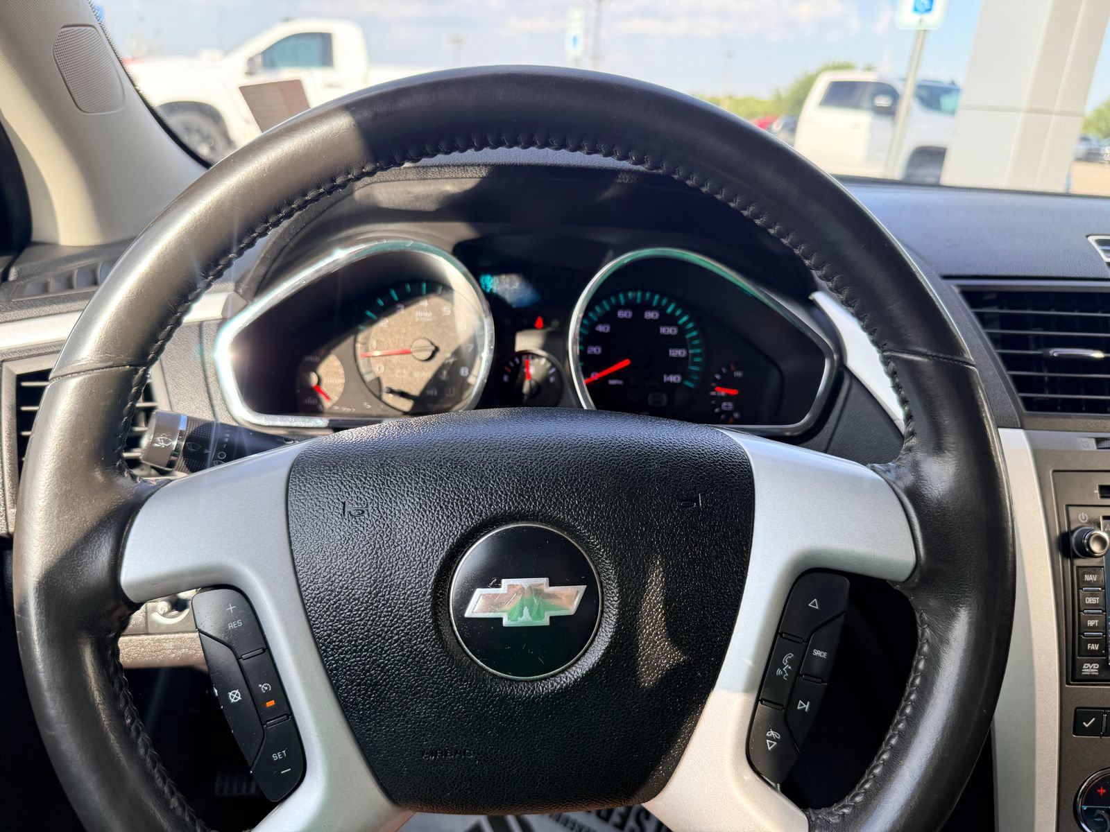 Used 2010 Chevrolet Traverse LT w/ Personal Connectivity Package FWD image 14