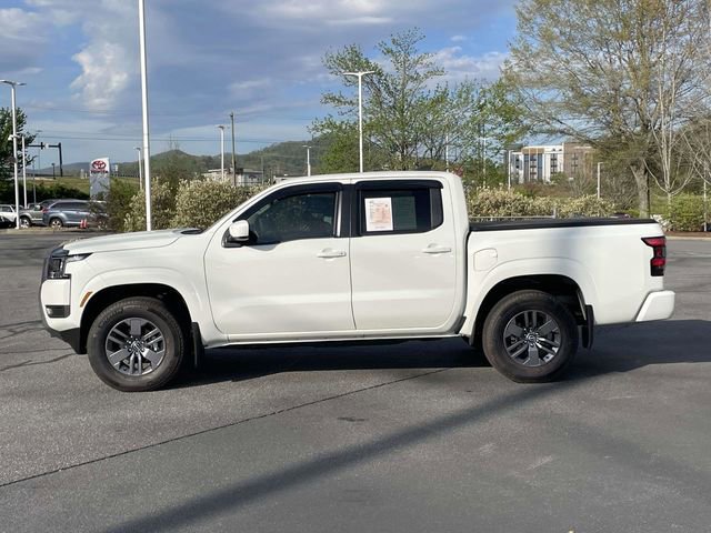 Used 2025 Nissan Frontier SV AWD/4WD image 2