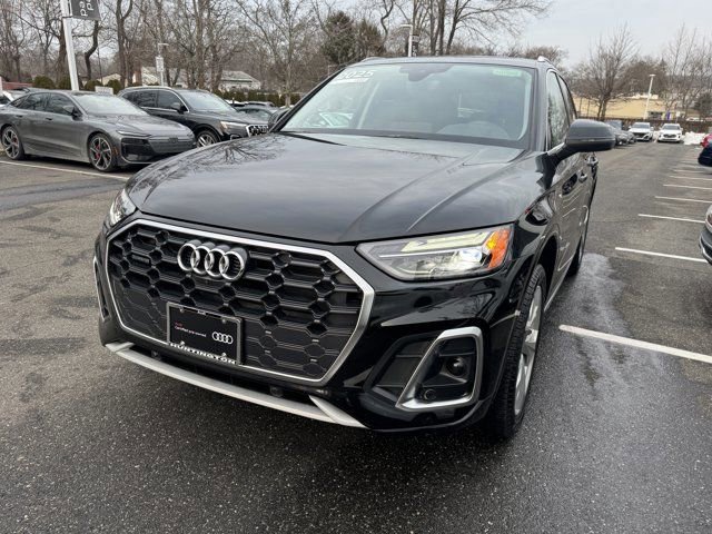 Certified 2025 Audi Q5 2.0T Premium Plus w/ Premium Plus Package AWD/4WD image 8