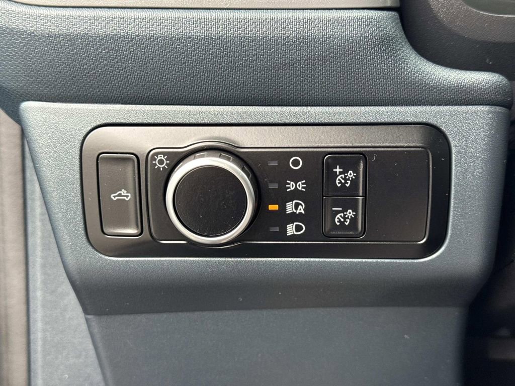 Certified 2024 Ford Maverick XL image 17