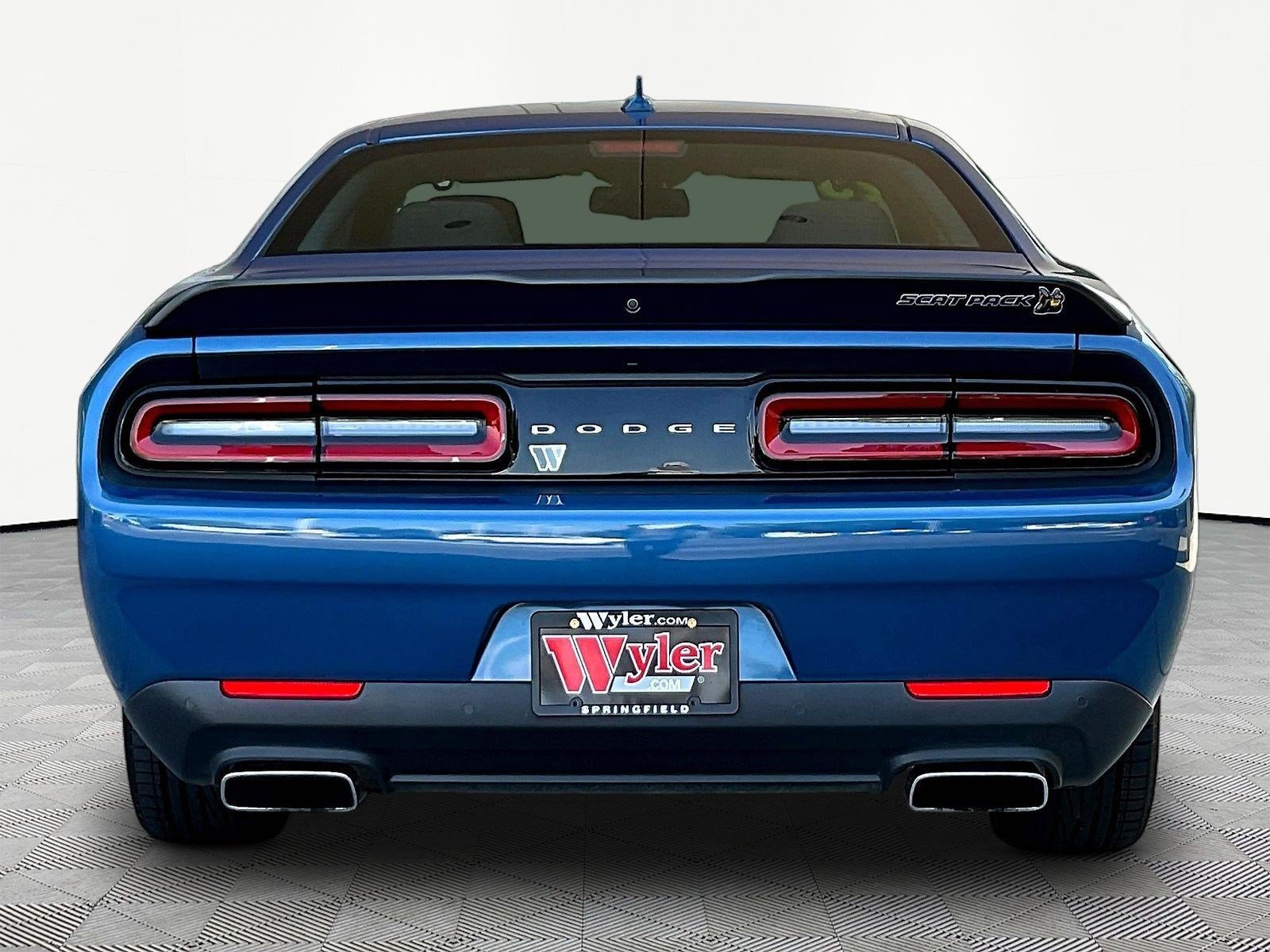 Used 2023 Dodge Challenger R/T Scat Pack RWD image 5